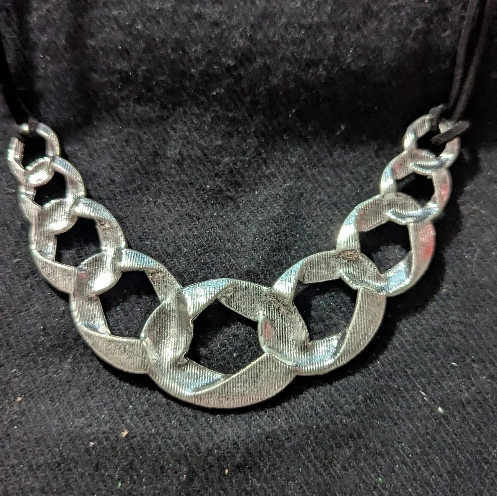 Silver Tone Interlocking Chain Bar Style Statement Necklace
